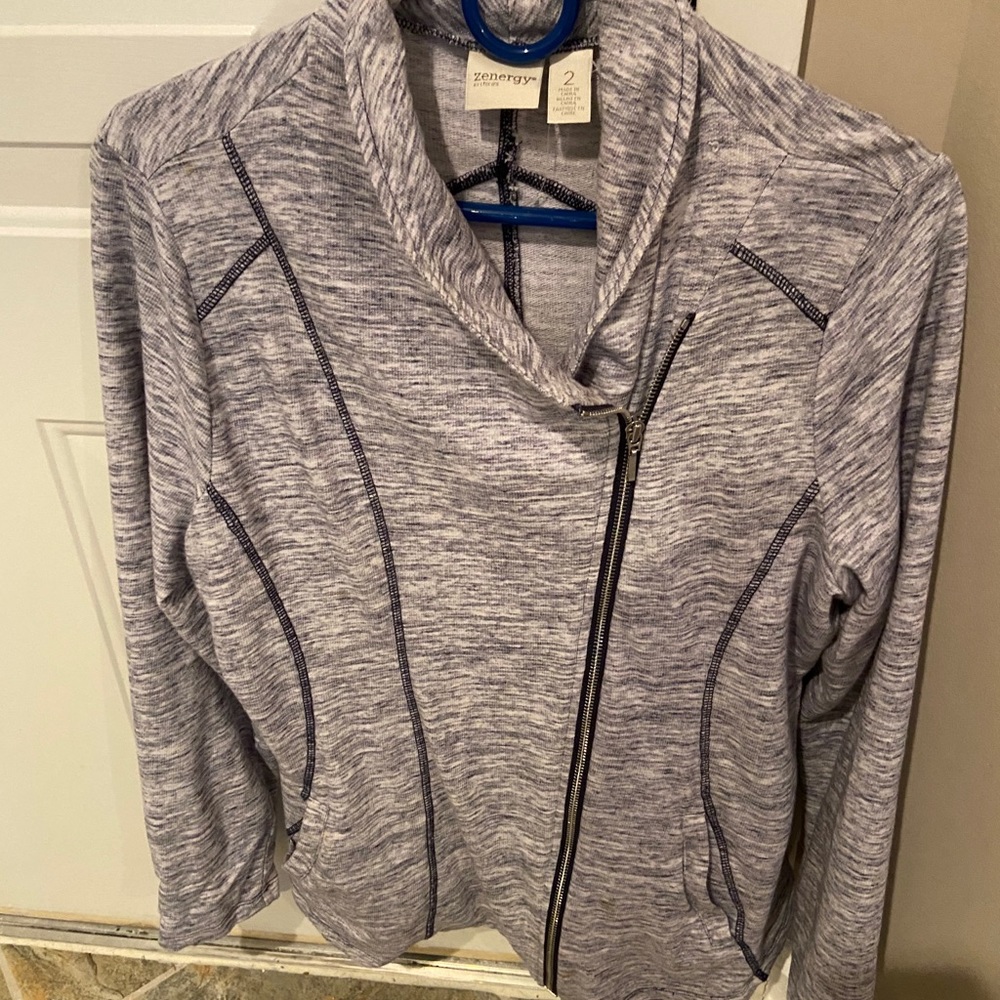 ZENERGY SIZE 2 GRAY JACKET